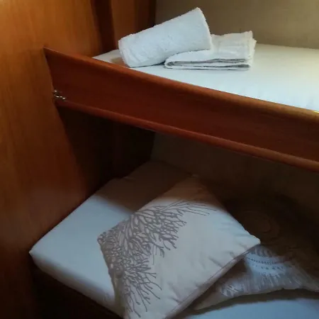 House Boat Botel