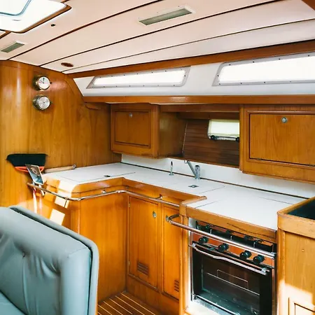 House Boat *