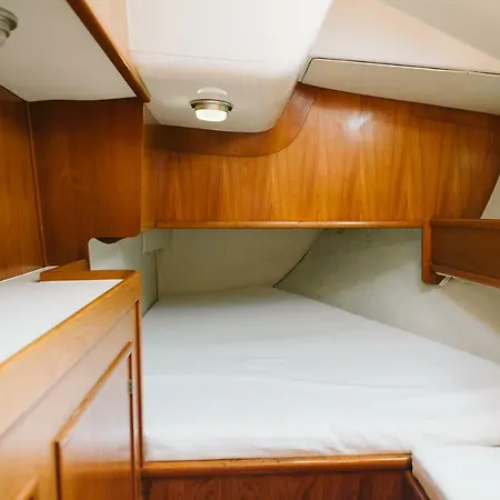 House Boat Catania